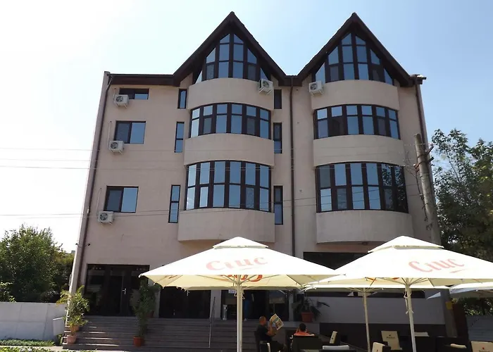 Pensiunea Belvedere 3* كرايوفا